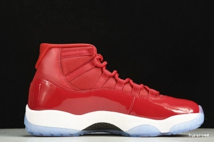 Hyperoad MENS RETRO“GYM 11 RED” AIR JORDAN 0827